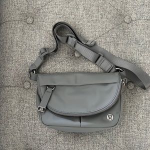 Lululemon 2L All Night Festival Bag